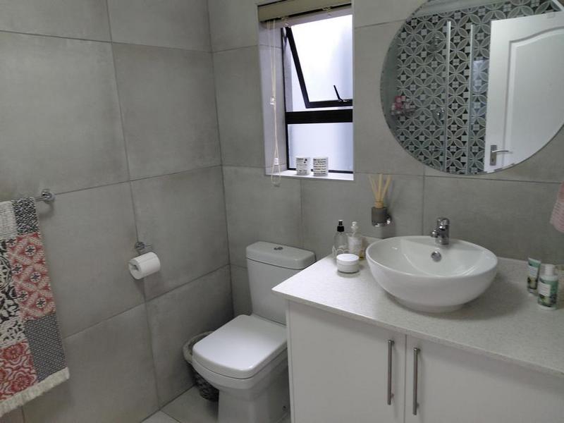 2 Bedroom Property for Sale in Island View Western Cape